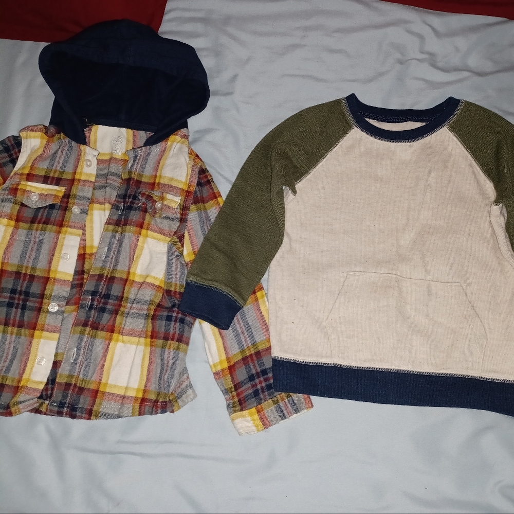 Boys sweater and flannel with hood 4T
